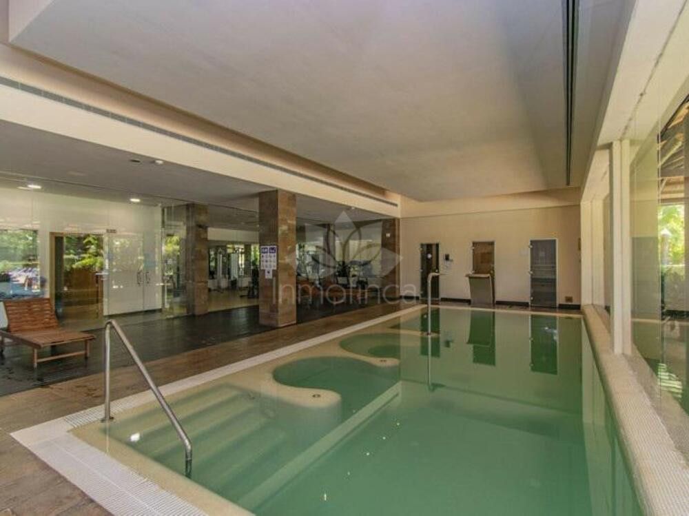 Ground Floor Apartment in Los Capanes del Golf, Benahavis