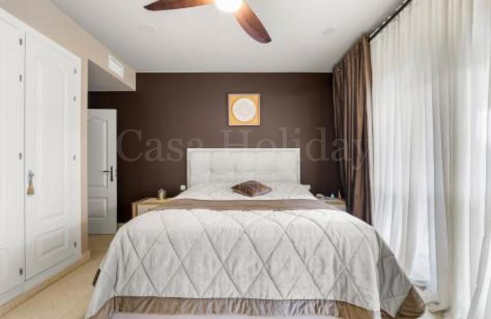 Ground Floor Apartment in Los Capanes del Golf, Benahavis