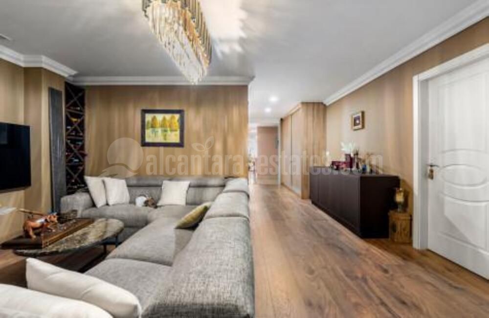 Ground Floor Apartment in Los Capanes del Golf, Benahavis