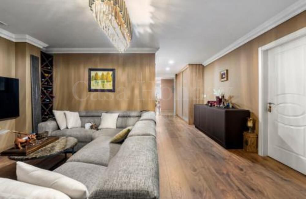 Ground Floor Apartment in Los Capanes del Golf, Benahavis