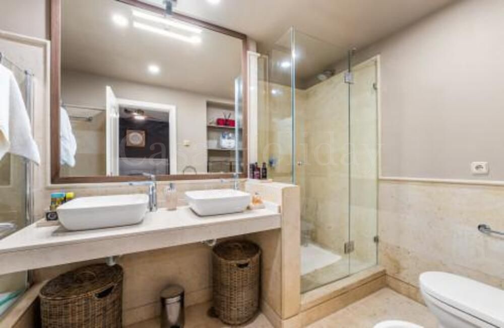 Ground Floor Apartment in Los Capanes del Golf, Benahavis