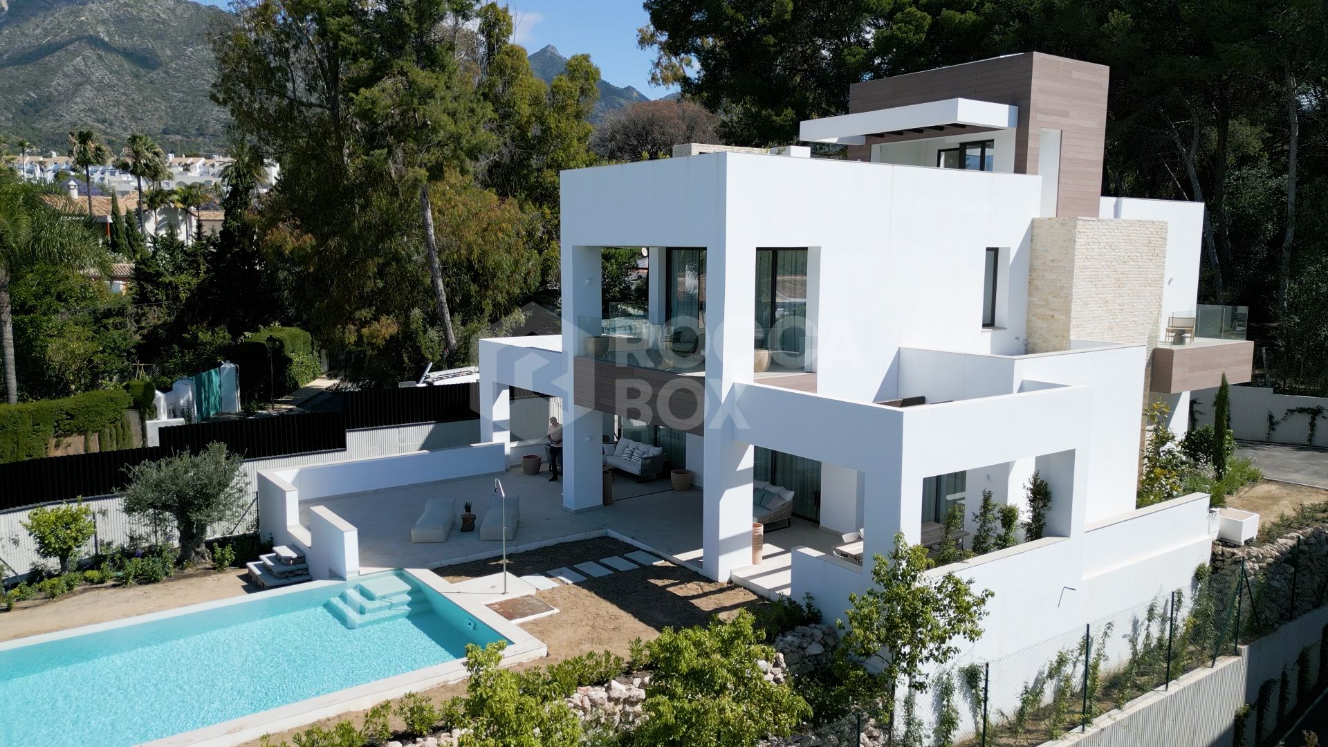 Villa for sale in Marbella Golden Mile, Marbella (All)