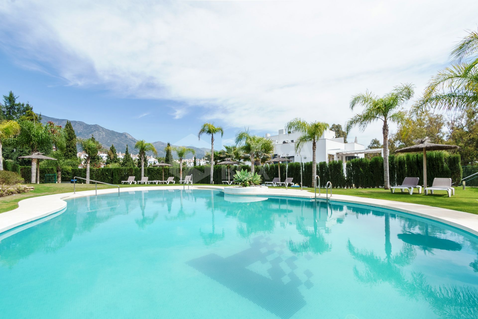 Apartment for long term rent in Nazules, Marbella Golden Mile