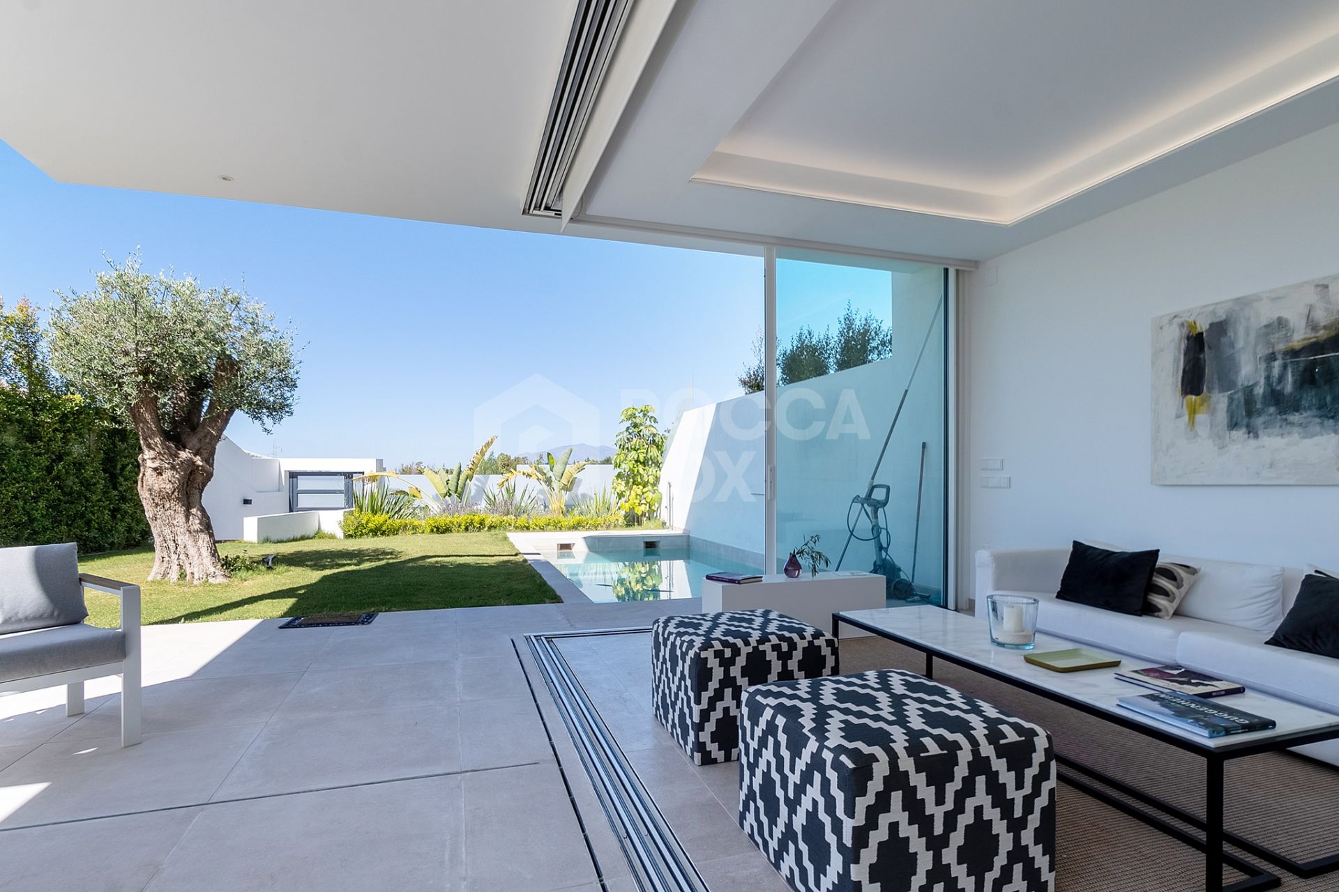 Villa for sale in El Mirador, Marbella City