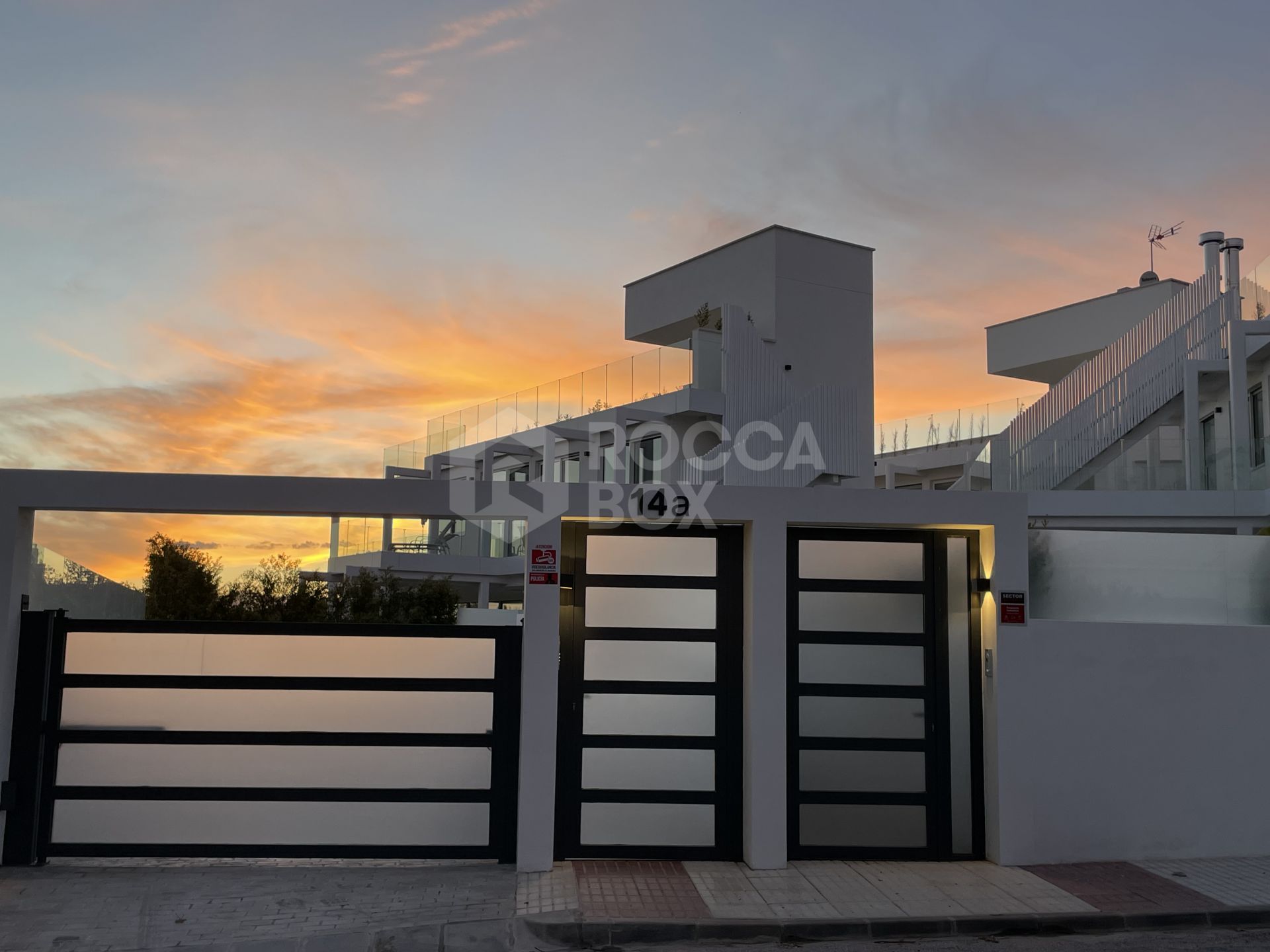 Villa for sale in El Mirador, Marbella City