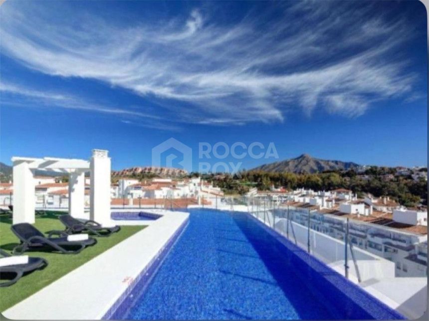 Penthouse for long term rent in La Campana, Nueva Andalucia