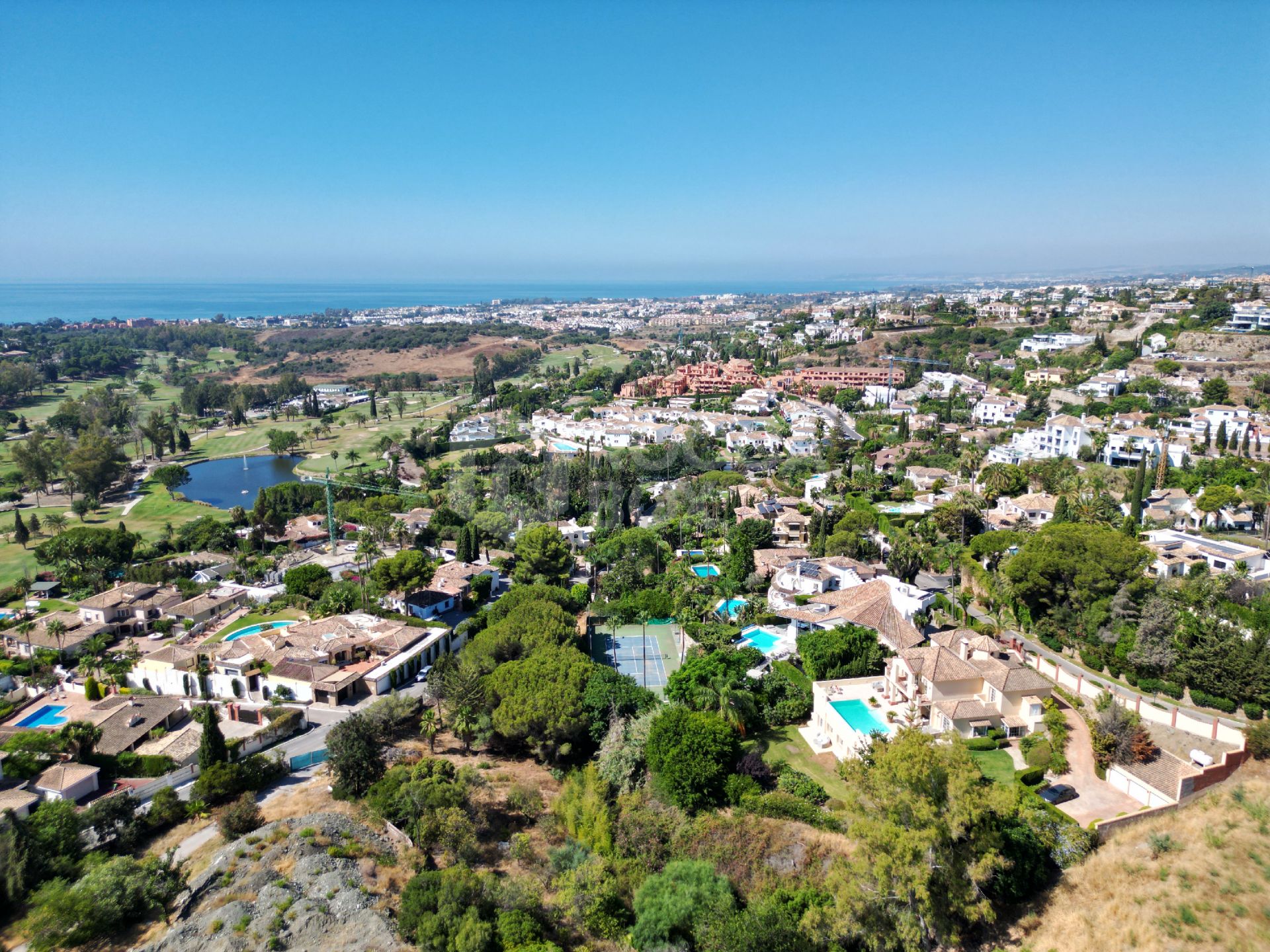 Town House for sale in Mirador del Paraiso, Benahavis