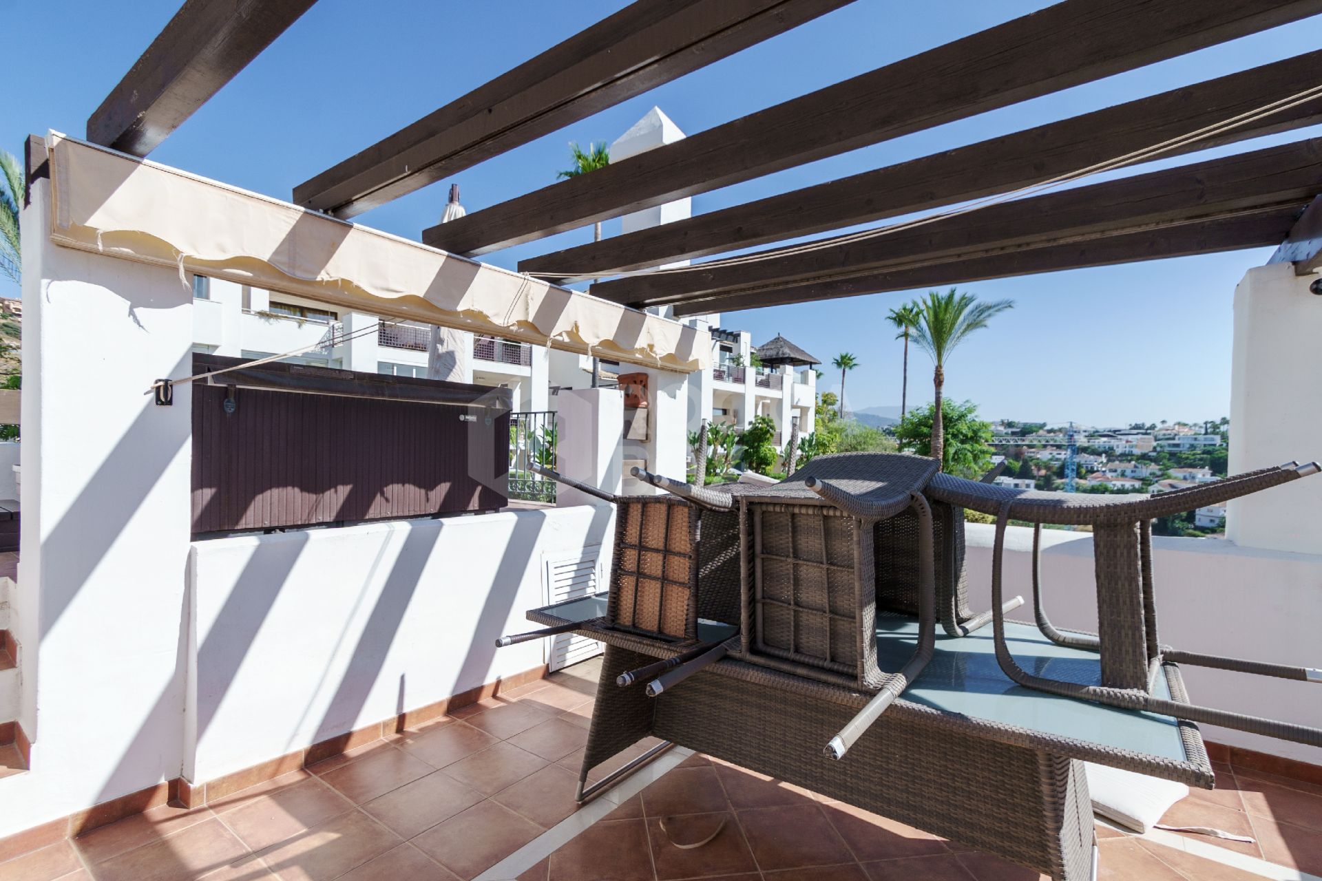 Town House for sale in Mirador del Paraiso, Benahavis