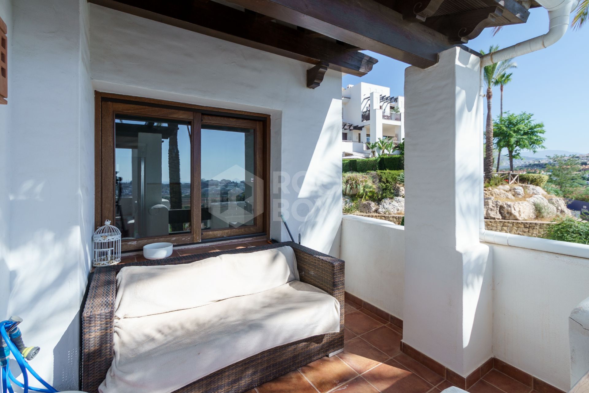 Town House for sale in Mirador del Paraiso, Benahavis