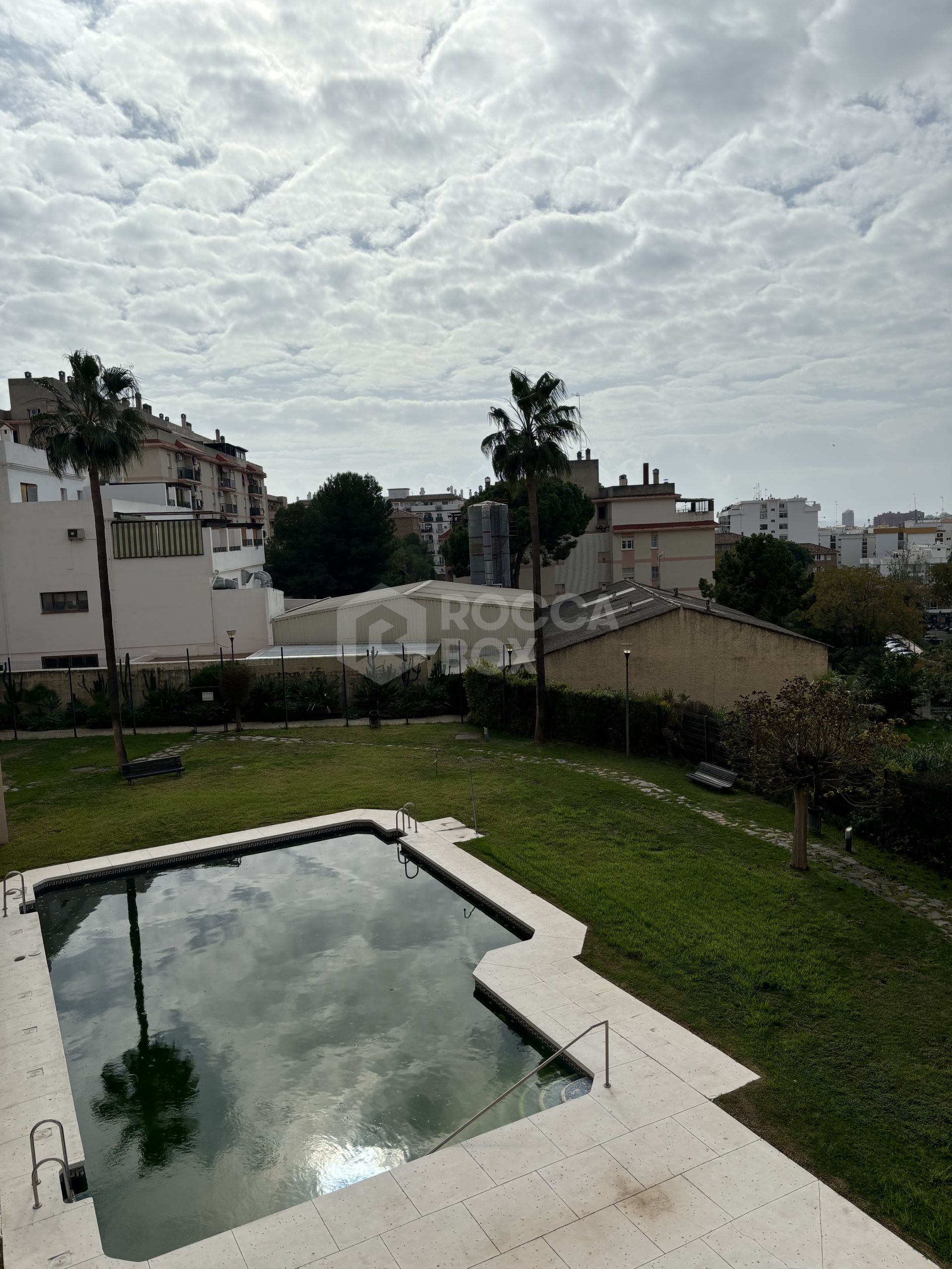 Apartment for sale in Avda de Andalucia - Sierra de Estepona, Estepona Town