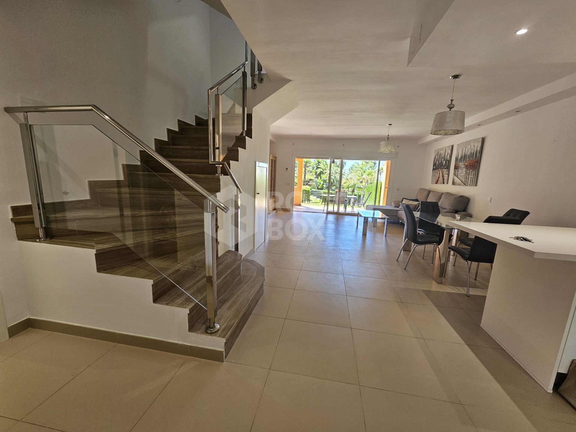 Semi Detached House for sale in Paraíso Bellevue, Benahavis