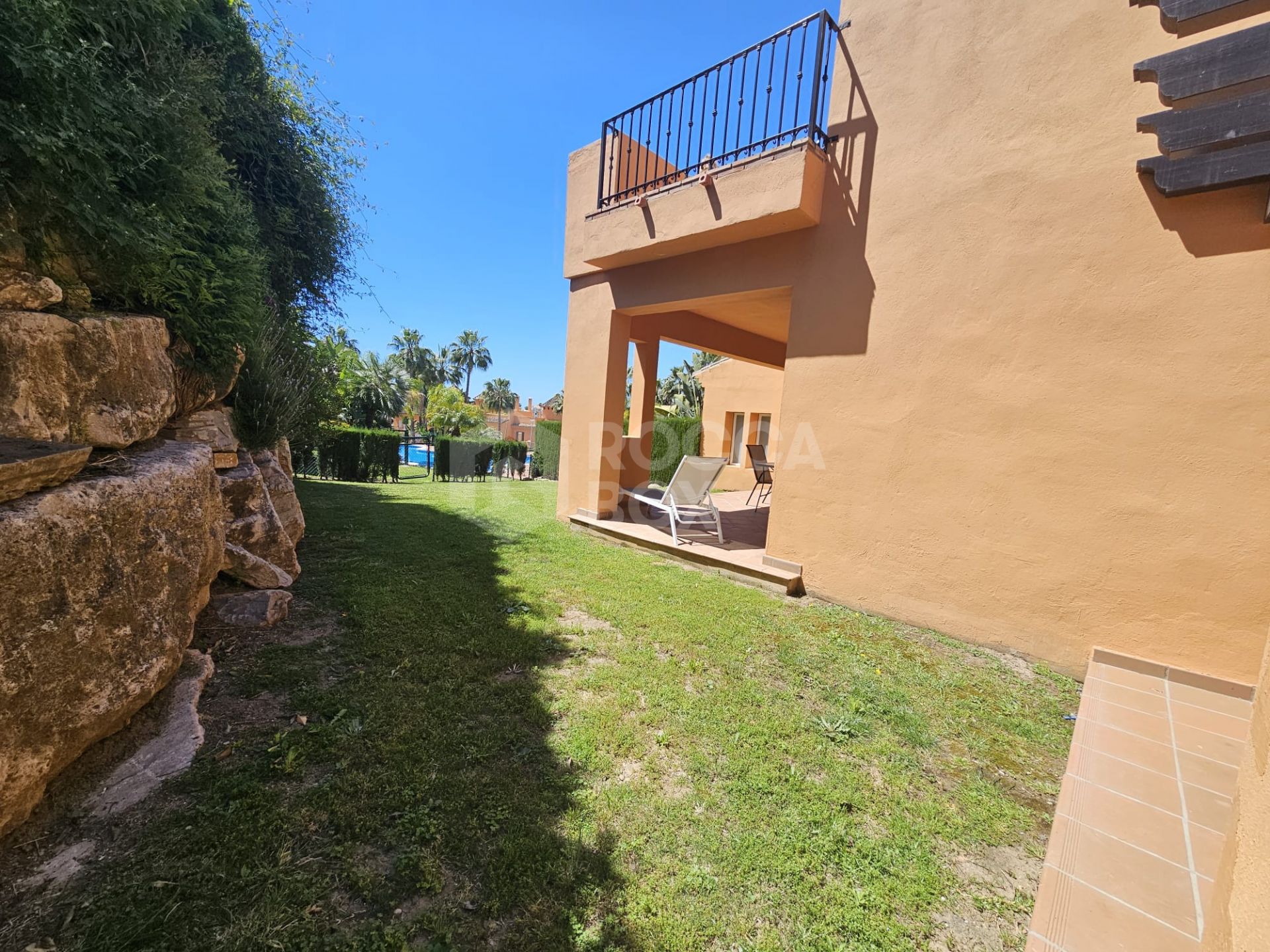 Semi Detached House for sale in Paraíso Bellevue, Benahavis