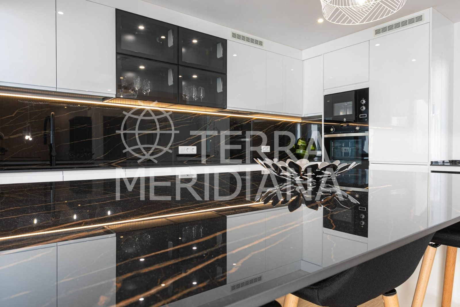 Apartment in Los Naranjos de Marbella, Marbella