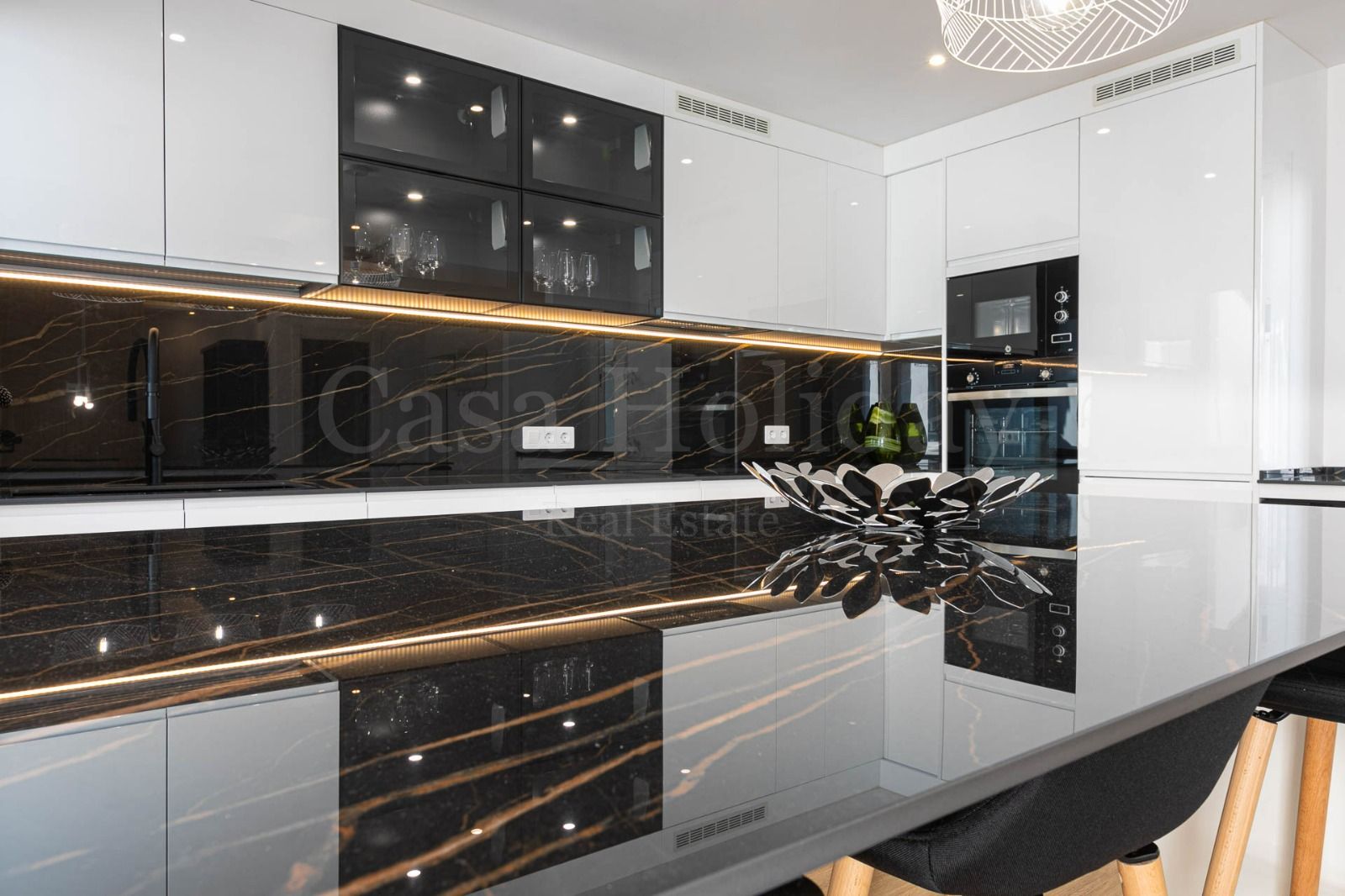 Apartment in Los Naranjos de Marbella, Marbella