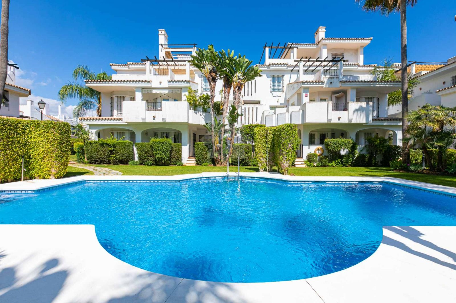 Apartment in Los Naranjos de Marbella, Marbella