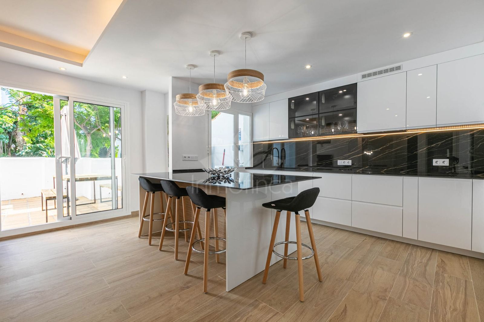 Apartamento en Los Naranjos de Marbella, Marbella