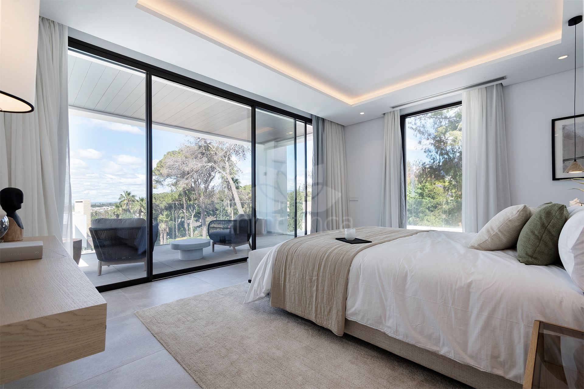 Villa in Marbella Golden Mile, Marbella