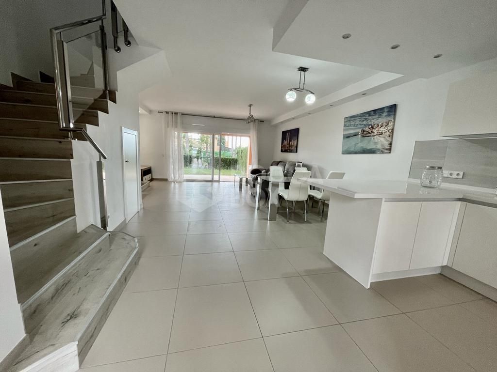 Town House for long term rent in Paraíso Bellevue, Benahavis