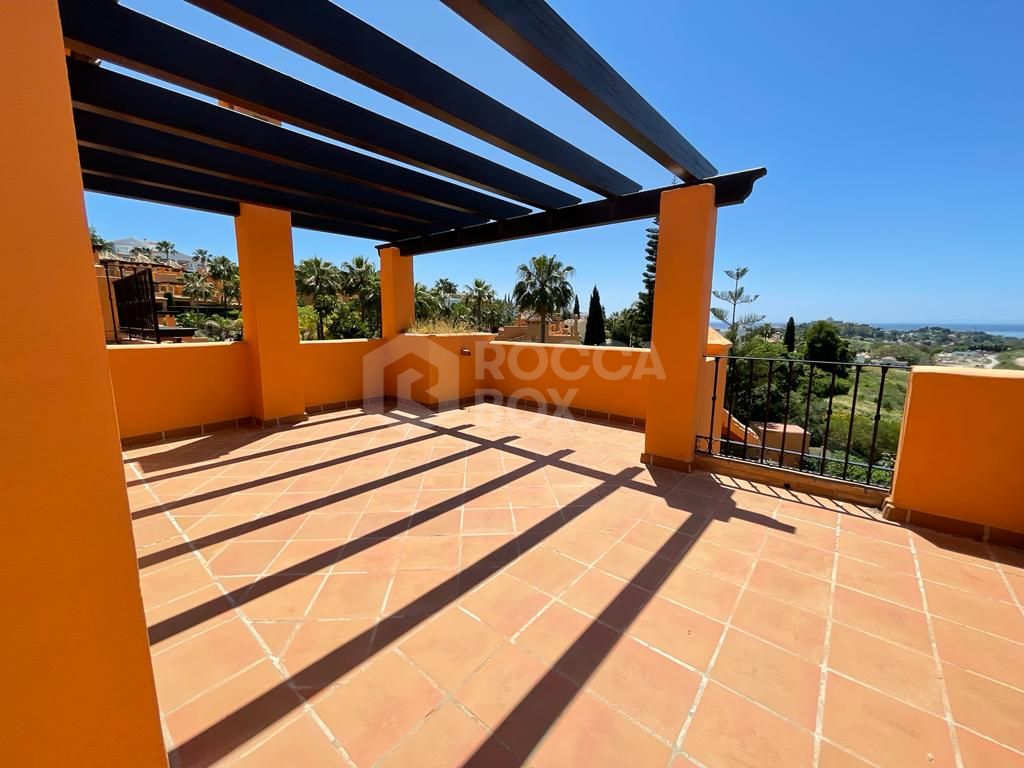 Town House for long term rent in Paraíso Bellevue, Benahavis