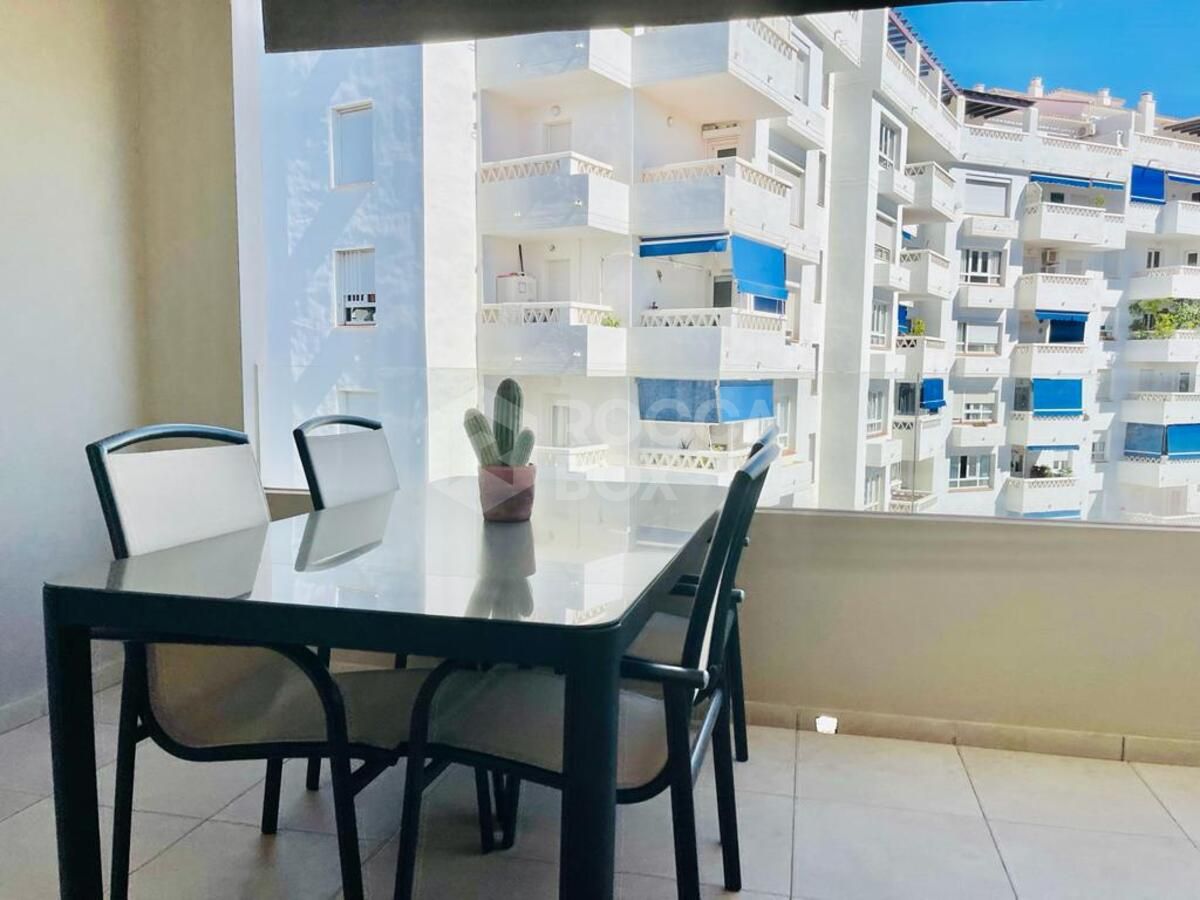 Apartment for sale in La Campana, Nueva Andalucia