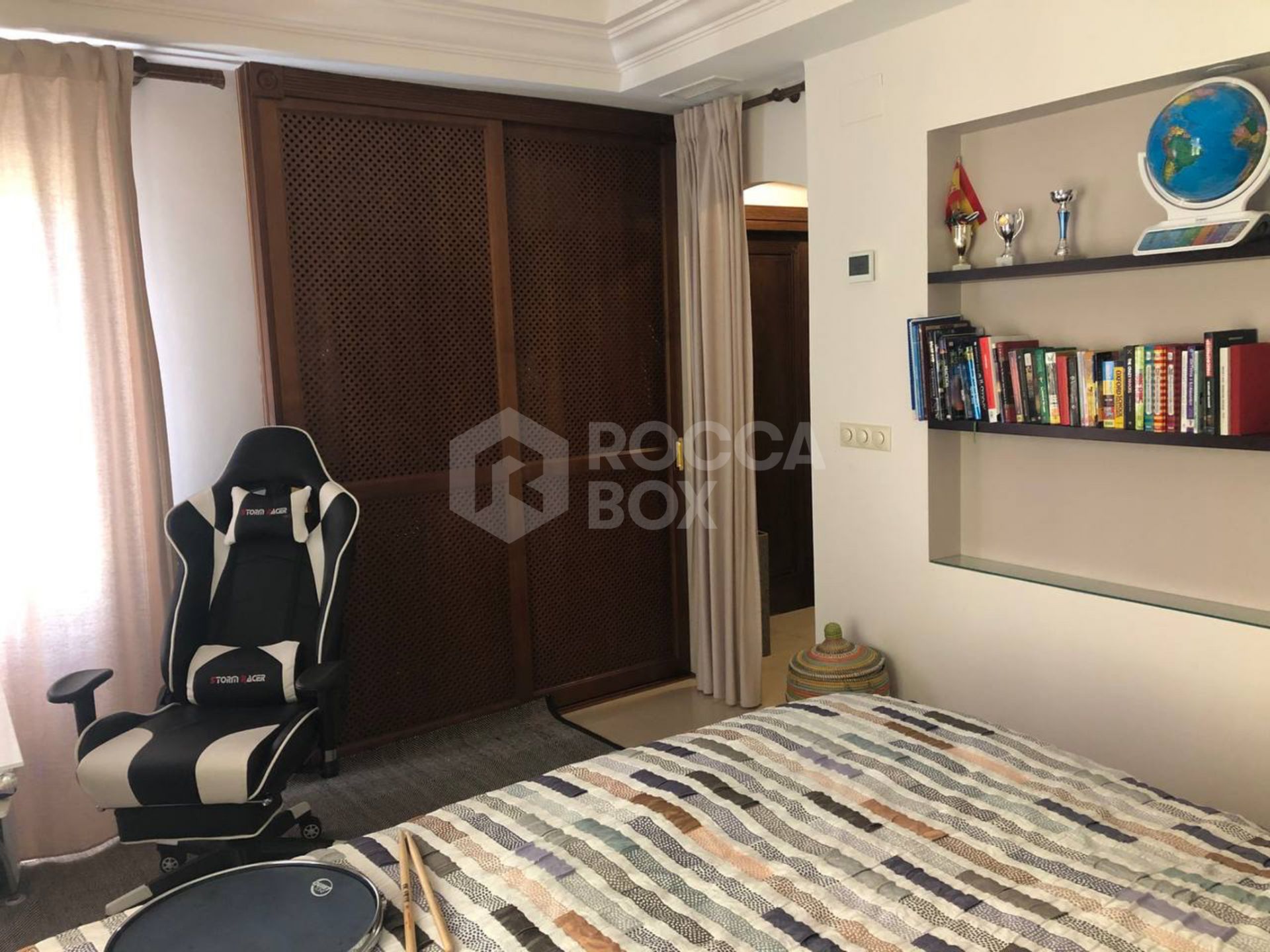 House for sale and for rent in Arenas de Bahia Marbella, Marbella