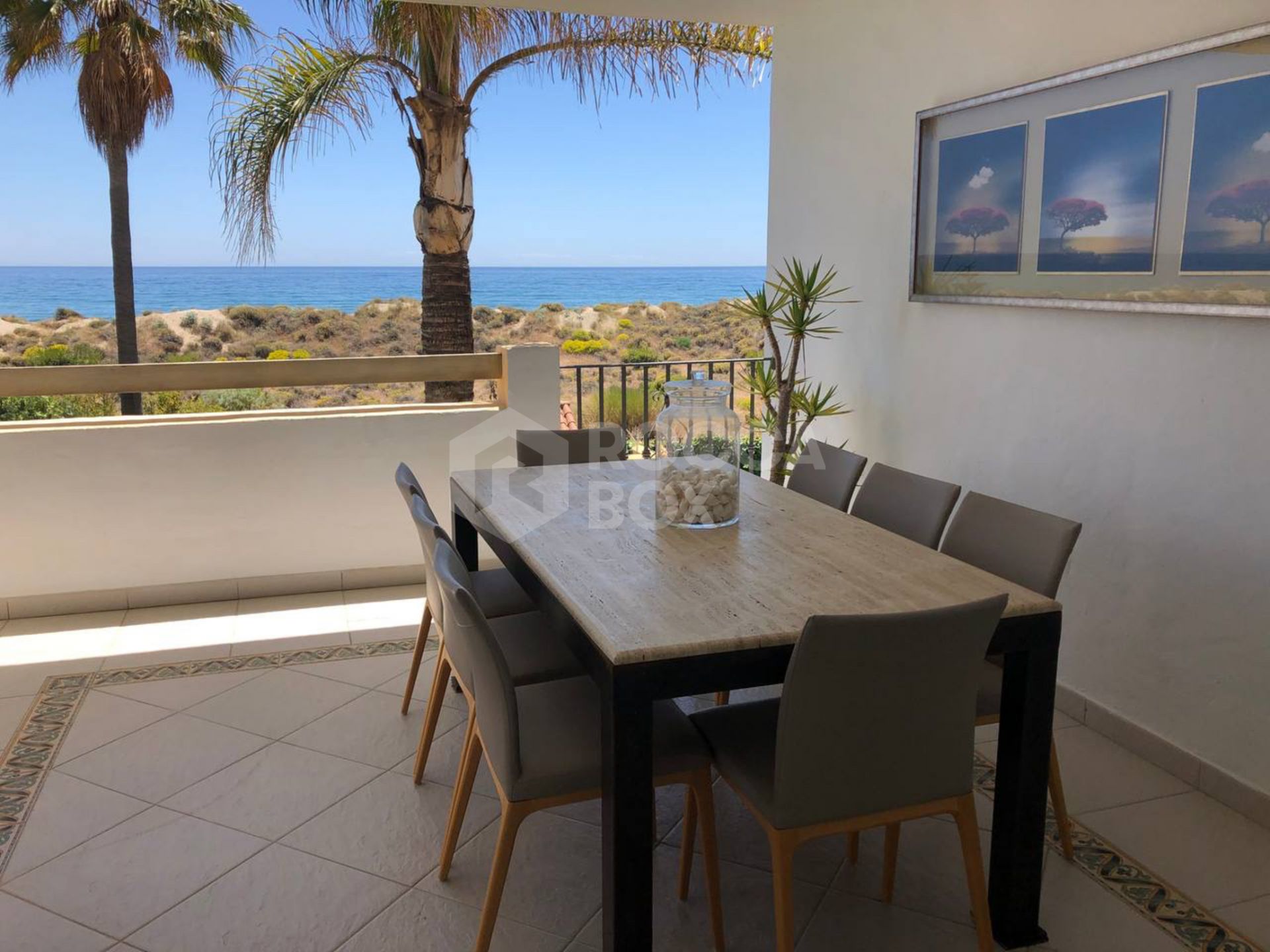 House for sale and for rent in Arenas de Bahia Marbella, Marbella