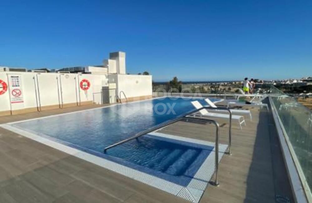 Penthouse for sale in Guadaiza, Nueva Andalucia