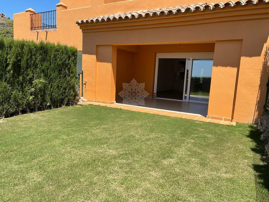 Town House in Paraíso Bellevue, Benahavis