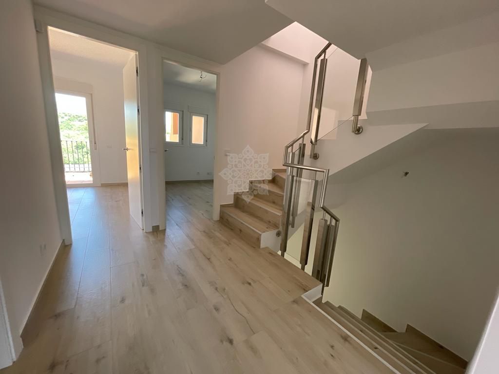 Town House in Paraíso Bellevue, Benahavis