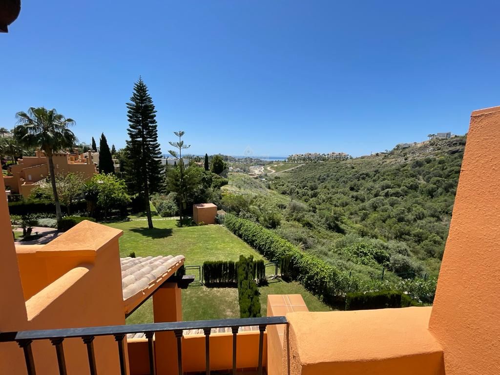 Town House in Paraíso Bellevue, Benahavis