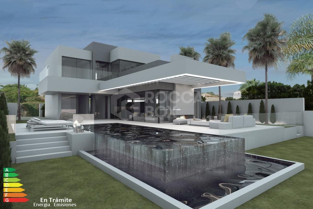 Plot for sale in El Campanario, Estepona