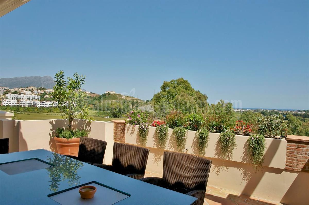 Atico Duplex en Los Capanes del Golf, Benahavis