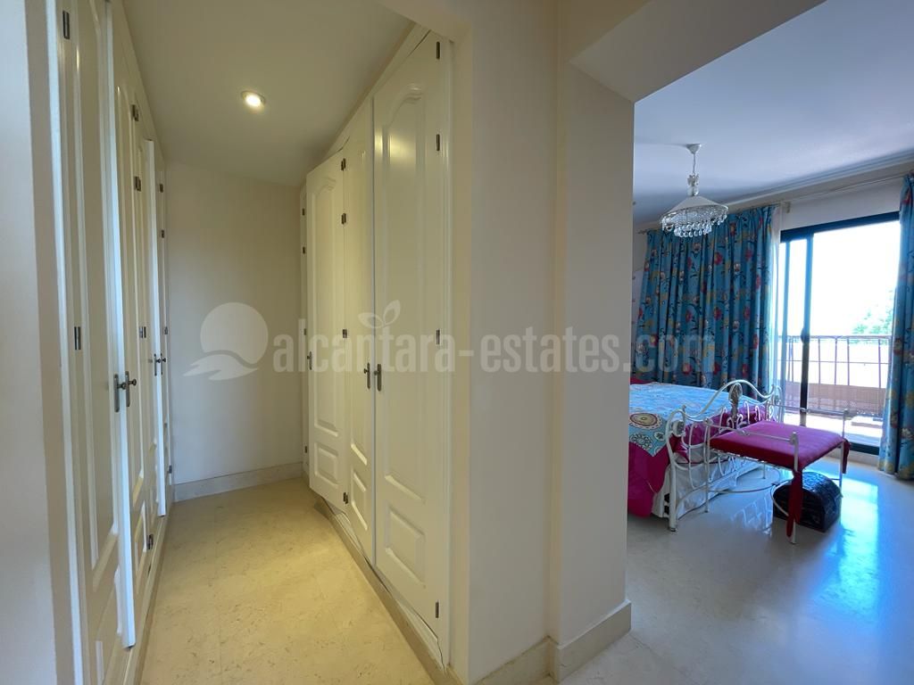 Atico Duplex en Los Capanes del Golf, Benahavis