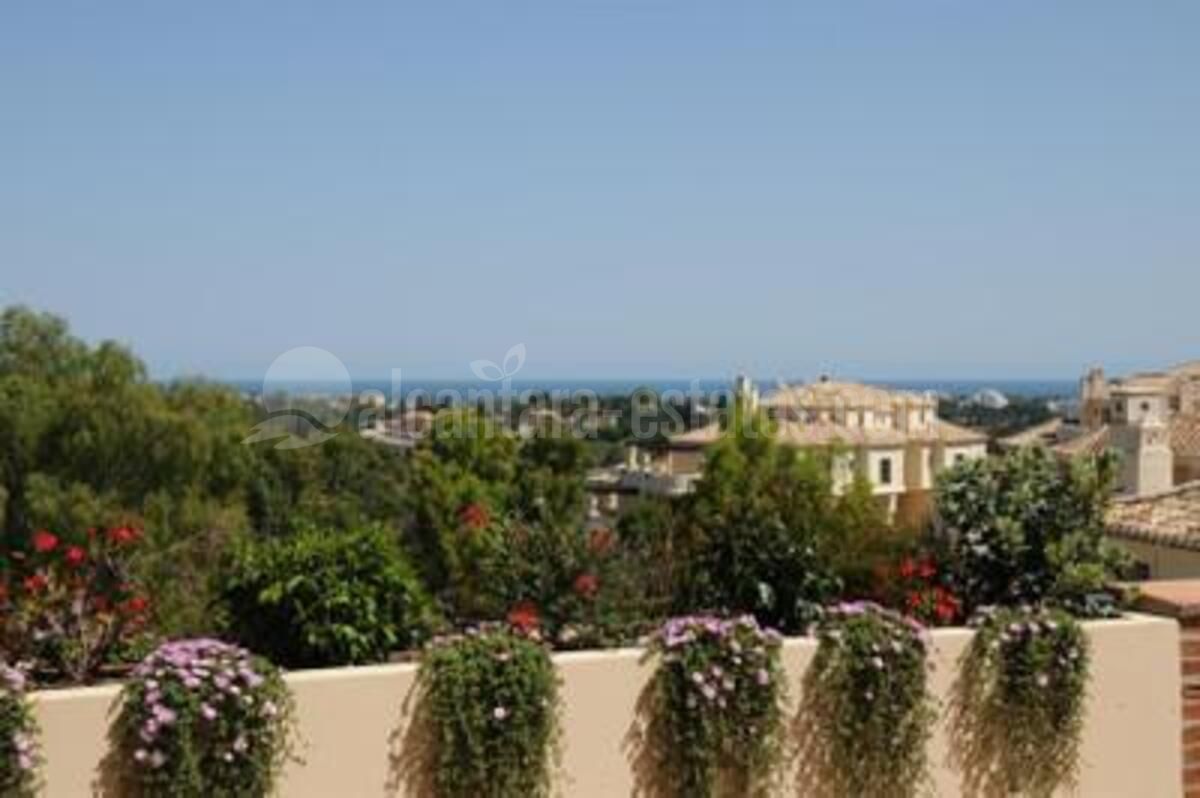Atico Duplex en Los Capanes del Golf, Benahavis