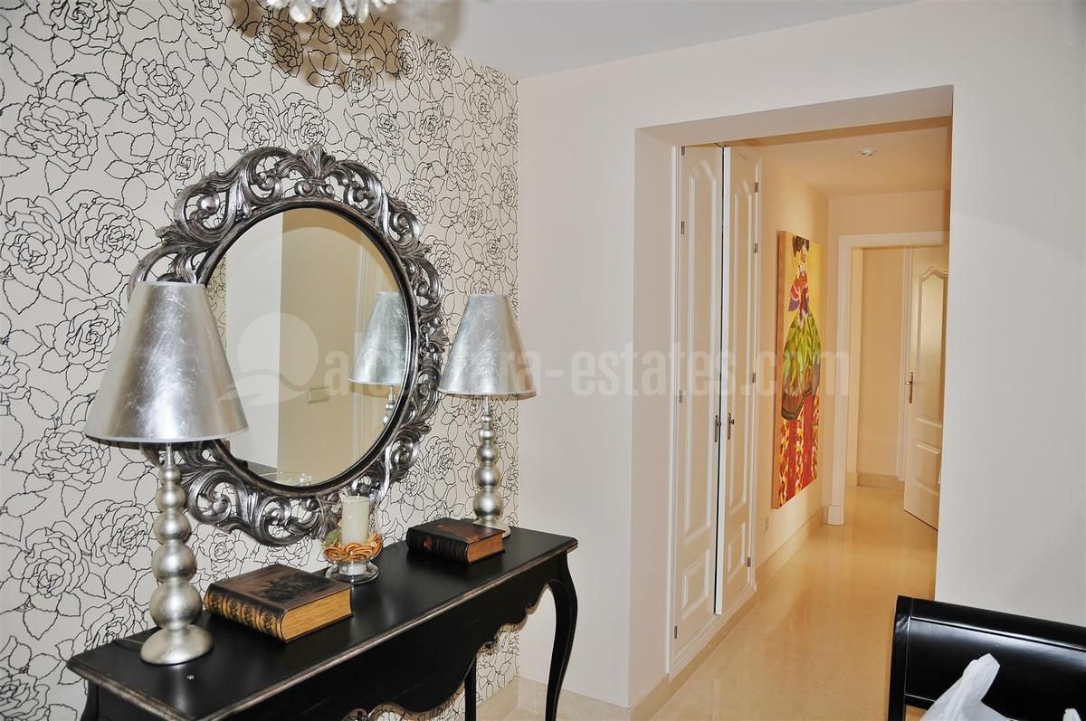 Atico Duplex en Los Capanes del Golf, Benahavis