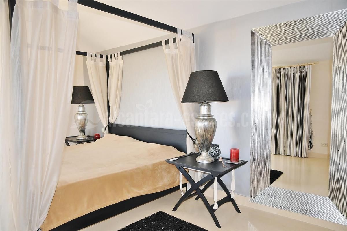 Atico Duplex en Los Capanes del Golf, Benahavis
