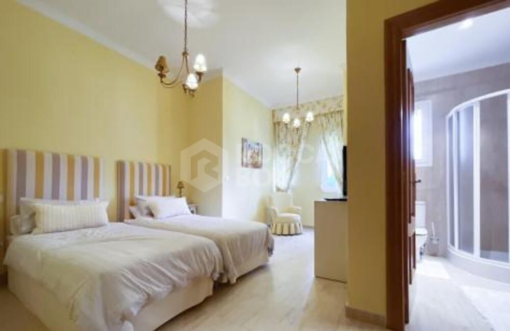 Villa for sale and for rent in La Alqueria, Benahavis