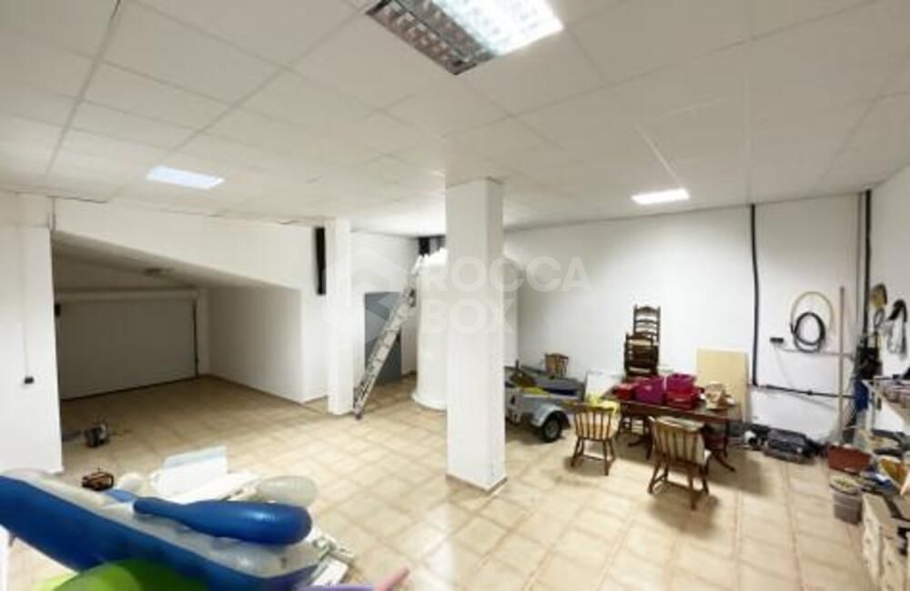 Villa for sale and for rent in La Alqueria, Benahavis