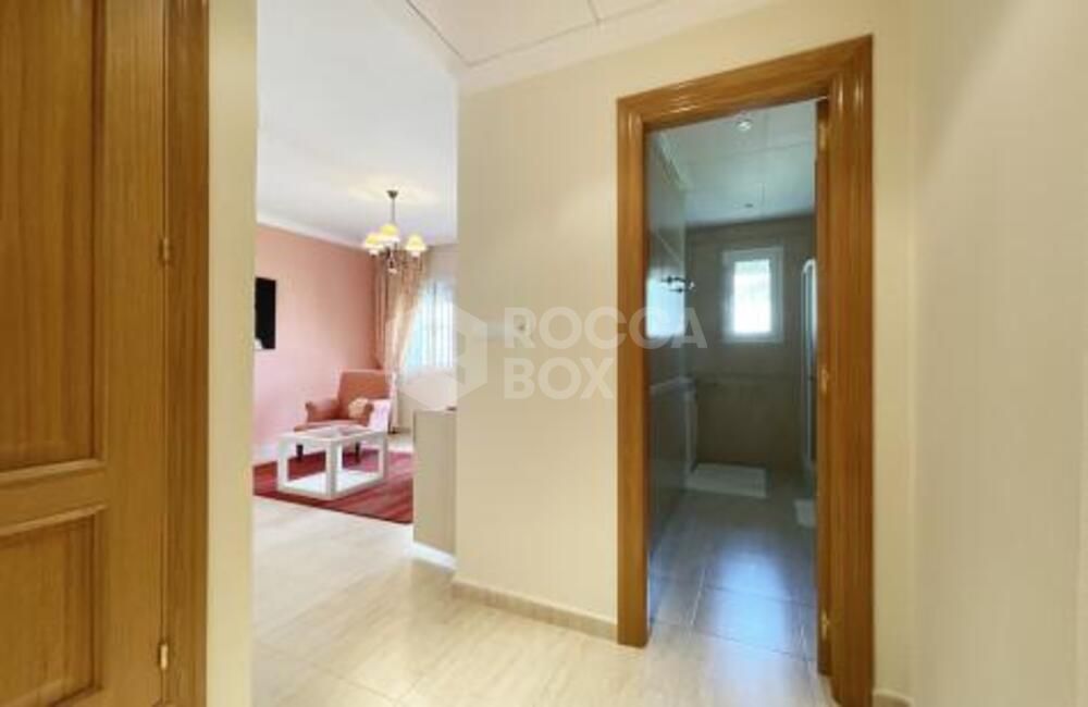 Villa for sale and for rent in La Alqueria, Benahavis