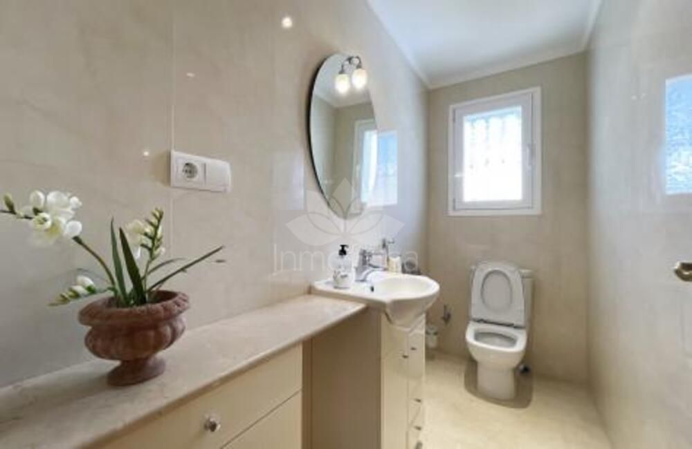 Villa en La Alqueria, Benahavis