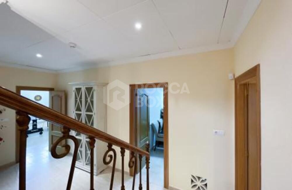 Villa for sale and for rent in La Alqueria, Benahavis