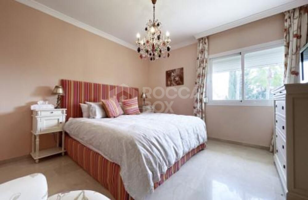 Villa for sale and for rent in La Alqueria, Benahavis