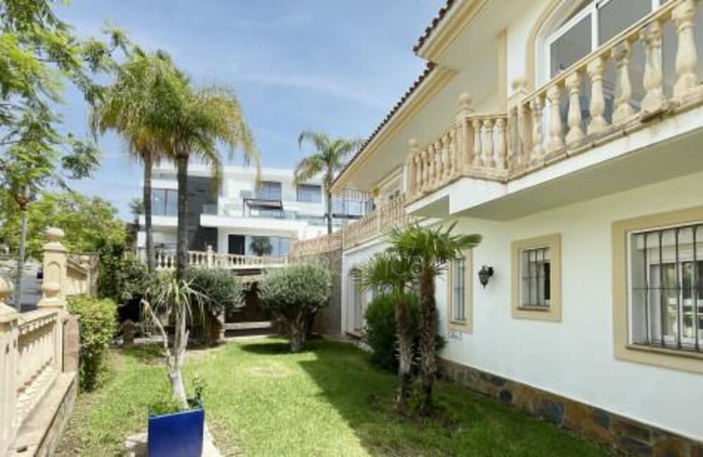 Villa en La Alqueria, Benahavis