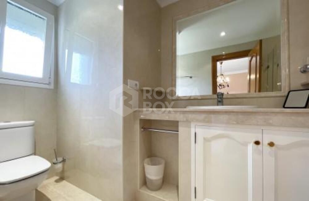 Villa for sale and for rent in La Alqueria, Benahavis