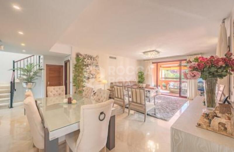 Duplex Penthouse for sale in Alicate Playa, Marbella East