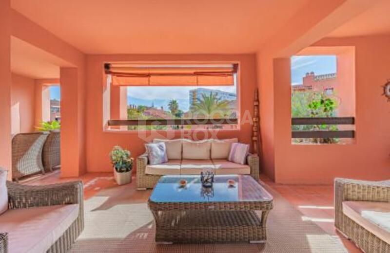 Duplex Penthouse for sale in Alicate Playa, Marbella East