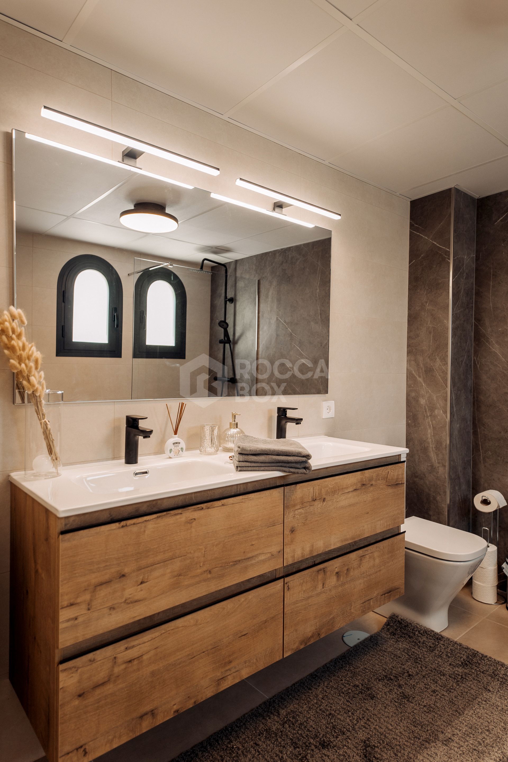 FROM OCTOBER!!!! Exclusive luxury townhouse in Agra Residencial, Estepona East