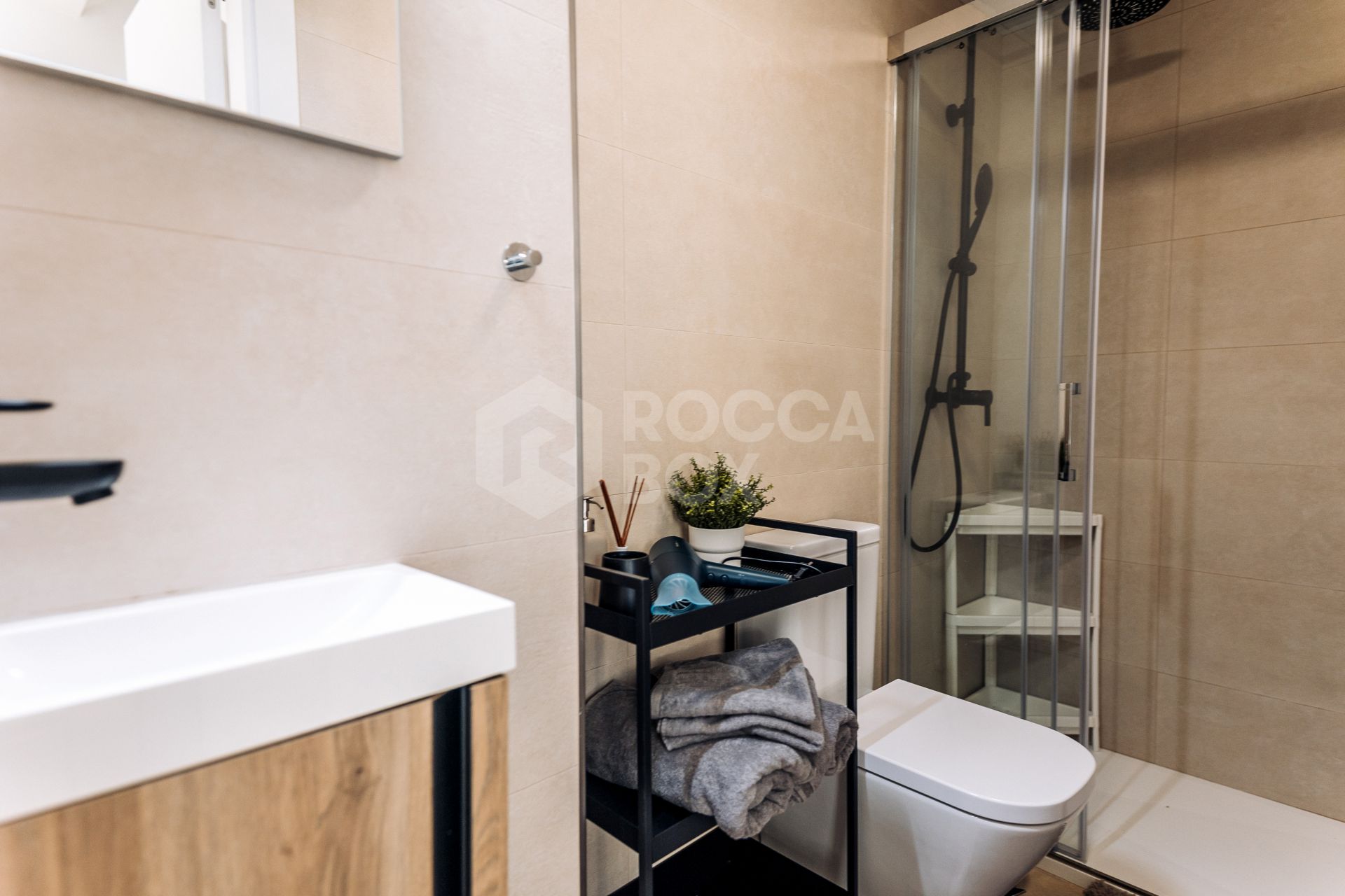 FROM OCTOBER!!!! Exclusive luxury townhouse in Agra Residencial, Estepona East