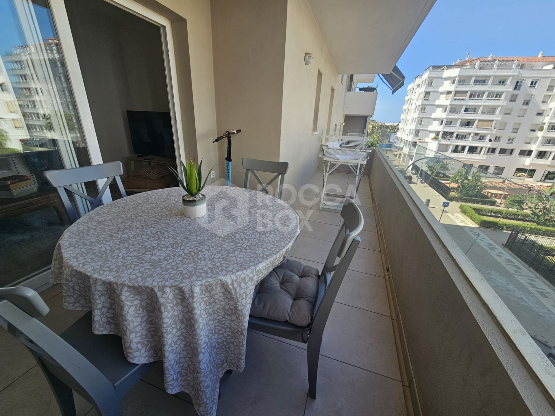 Apartment to rent in La Campana, Nueva Andalucia