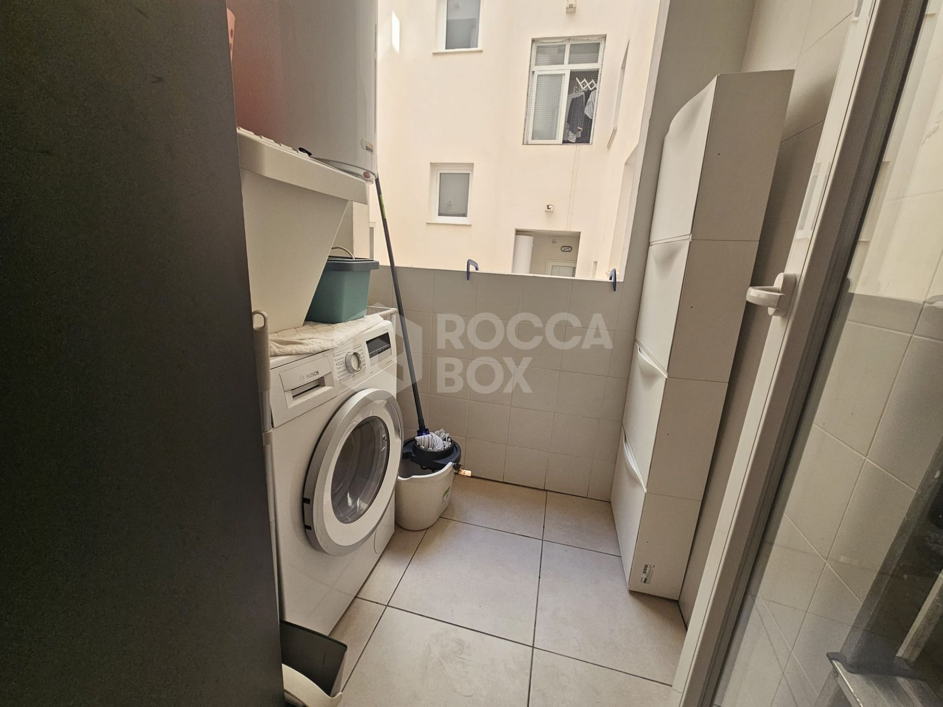 Apartment to rent in La Campana, Nueva Andalucia